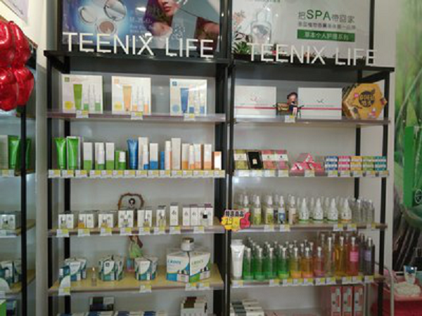 強大品牌加盟小資生活 告別化妝品店成本焦慮，批發渠道敞開財富大門